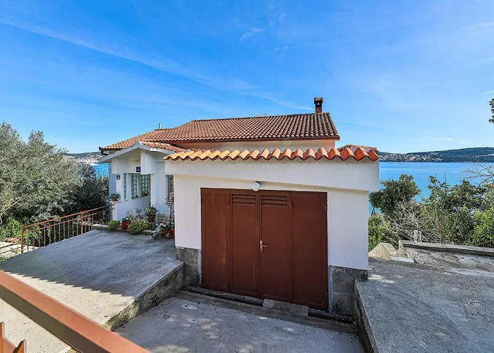 Apartamento One-bedroom In Seget Donji *