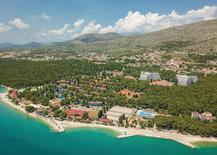 Apartamento One-bedroom In Seget Donji Trogir