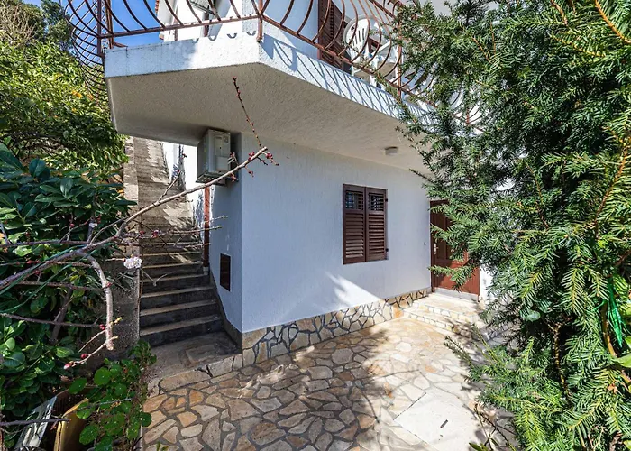 Apartamento One-bedroom In Seget Donji